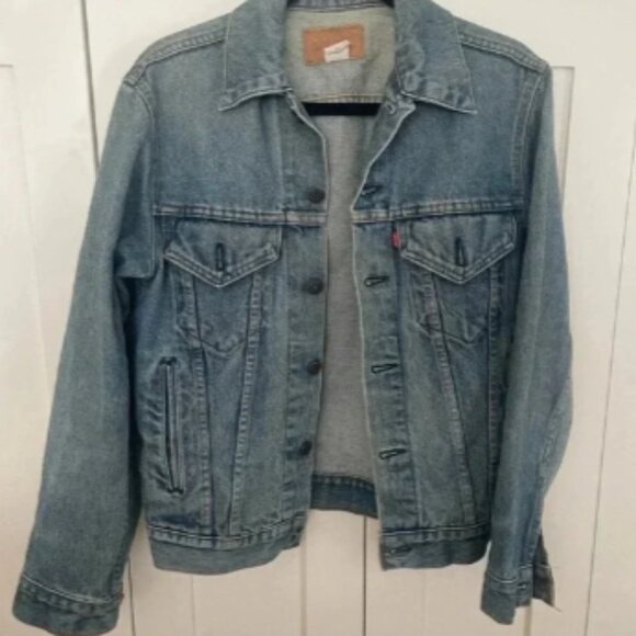 Vintage 80s Levi’s Denim Jacket - Picture 3 of 11
